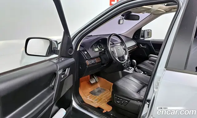 Land Rover Freelander 2011 2.2 автомат (гидро), миниатюра 10 Land Rover Freelander 2011 2.2 автомат (гидро), миниатюра 10