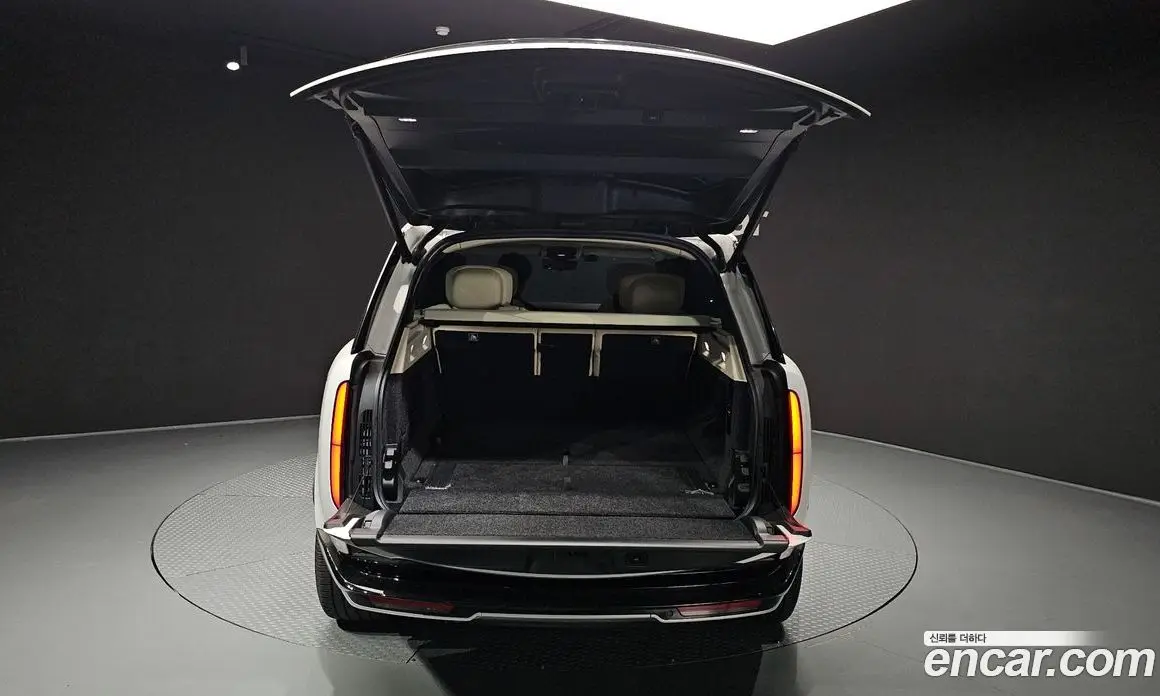 Land Rover Range Rover 2022 4.4 автомат (гидро), фото 26