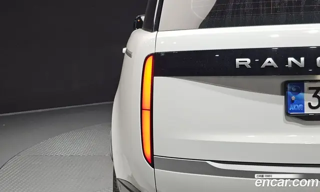 Land Rover Range Rover 2022 4.4 автомат (гидро), миниатюра 9