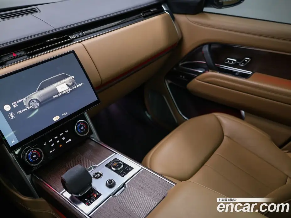 Land Rover Range Rover 2022 4.4 автомат (гидро), фото 12