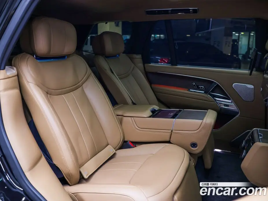 Land Rover Range Rover 2022 4.4 автомат (гидро), фото 14