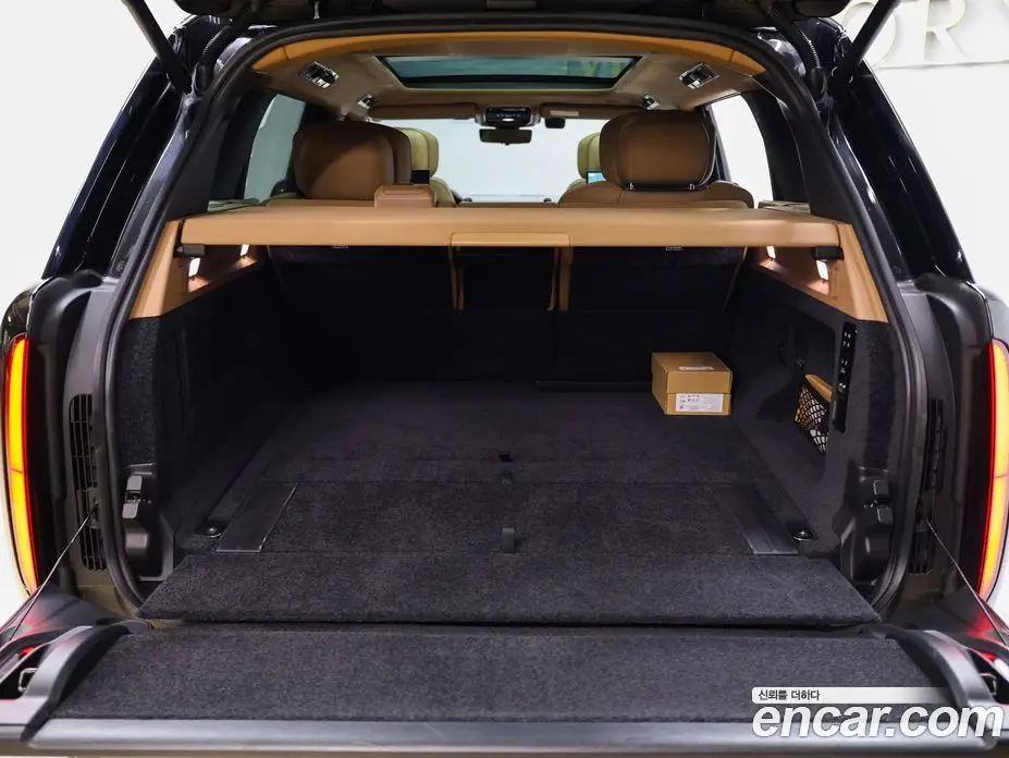 Land Rover Range Rover 2022 4.4 автомат (гидро), фото 18