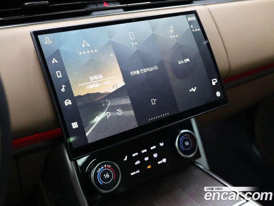 Land Rover Range Rover 2022 4.4 автомат (гидро), фото 19