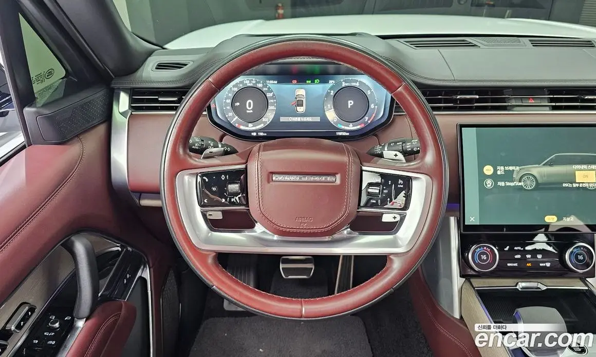 Land Rover Range Rover 2023 4.4 автомат (гидро), фото 12