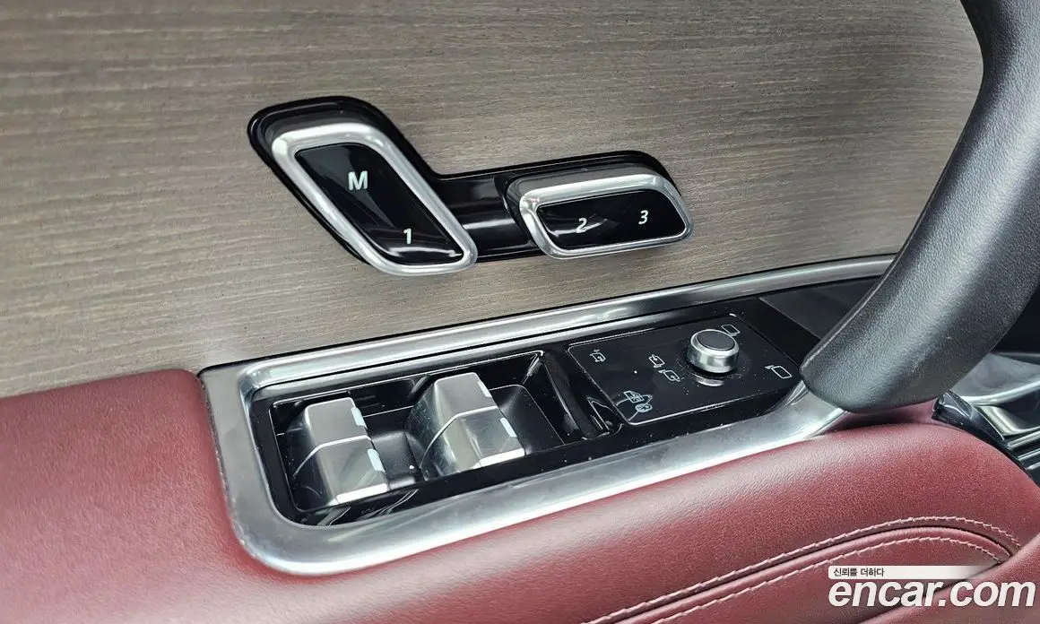 Land Rover Range Rover 2023 4.4 автомат (гидро), фото 15