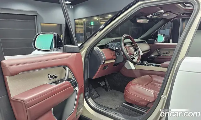 Land Rover Range Rover 2023 4.4 автомат (гидро), миниатюра 10