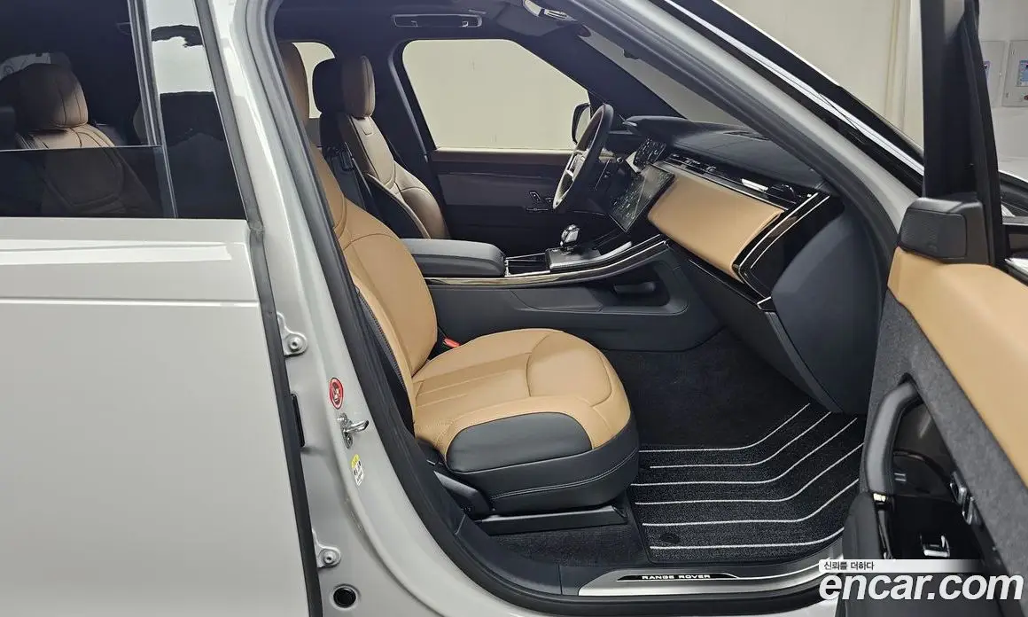 Land Rover Range Rover Sport 2025 3.0 автомат (гидро), фото 16