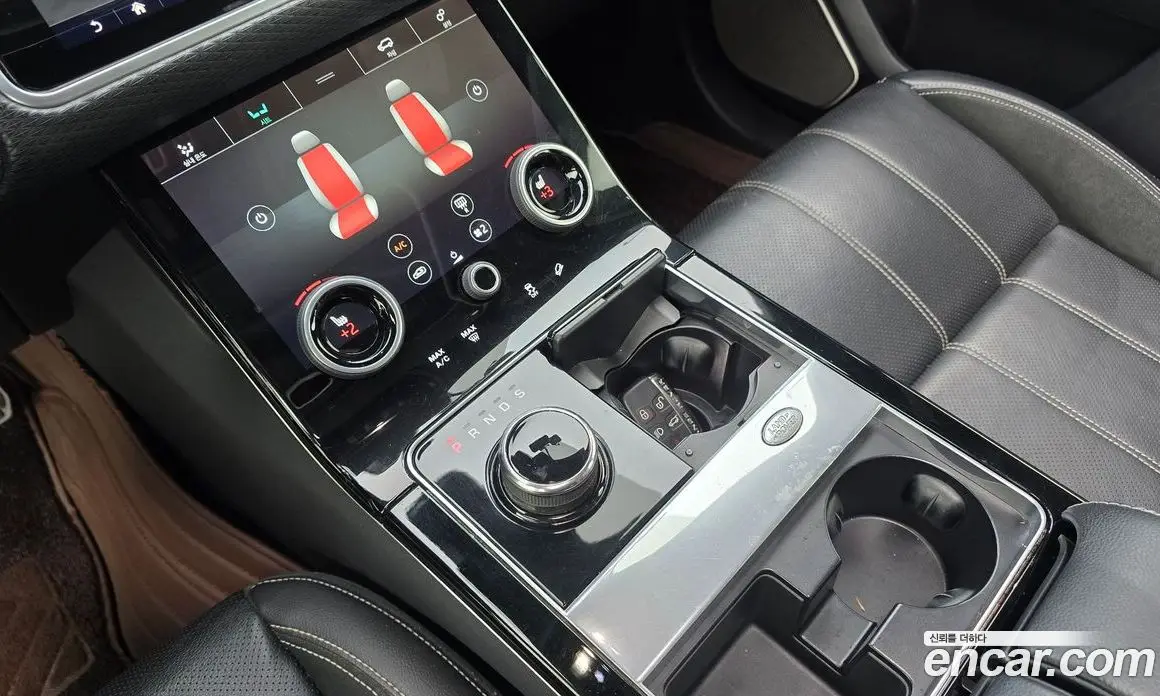 Land Rover Range Rover Velar 2017 2.0 автомат (гидро), фото 12