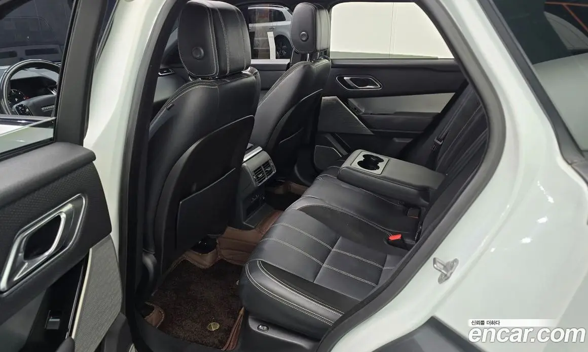 Land Rover Range Rover Velar 2017 2.0 автомат (гидро), фото 18