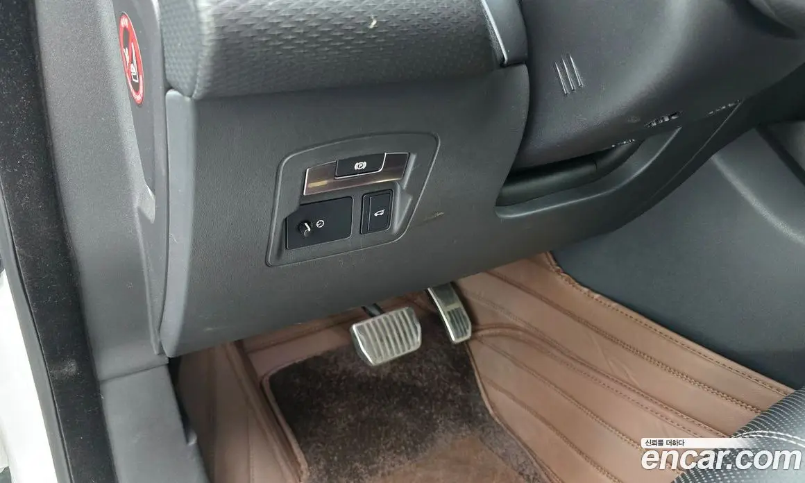 Land Rover Range Rover Velar 2017 2.0 автомат (гидро), фото 28