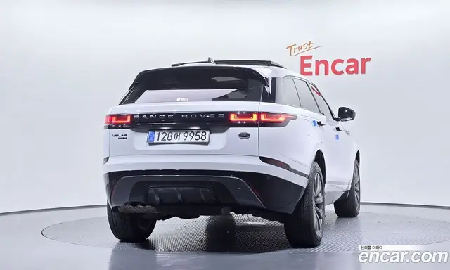 Land Rover Range Rover Velar 2017 2.0 автомат (гидро), миниатюра 4