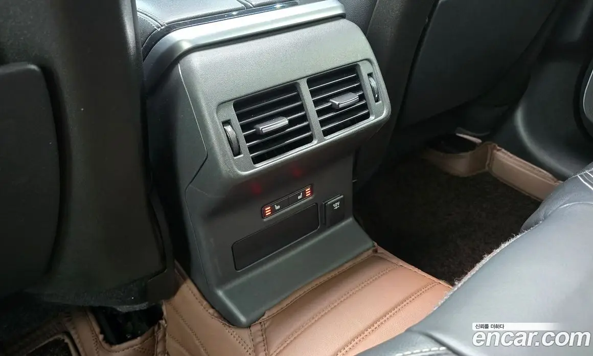 Land Rover Range Rover Velar 2017 2.0 автомат (гидро), фото 31