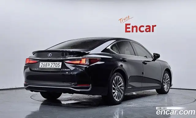 Lexus ES 2021 2.5 автомат (гидро), миниатюра 2