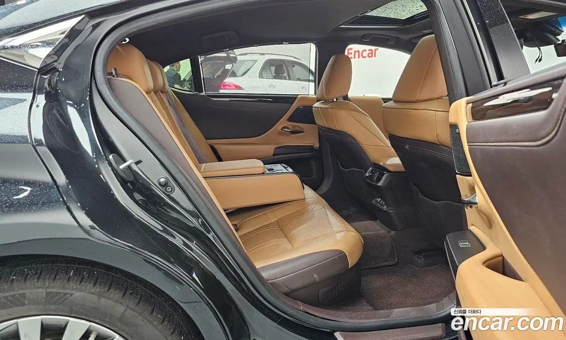 Lexus ES 2021 2.5 автомат (гидро), фото 12