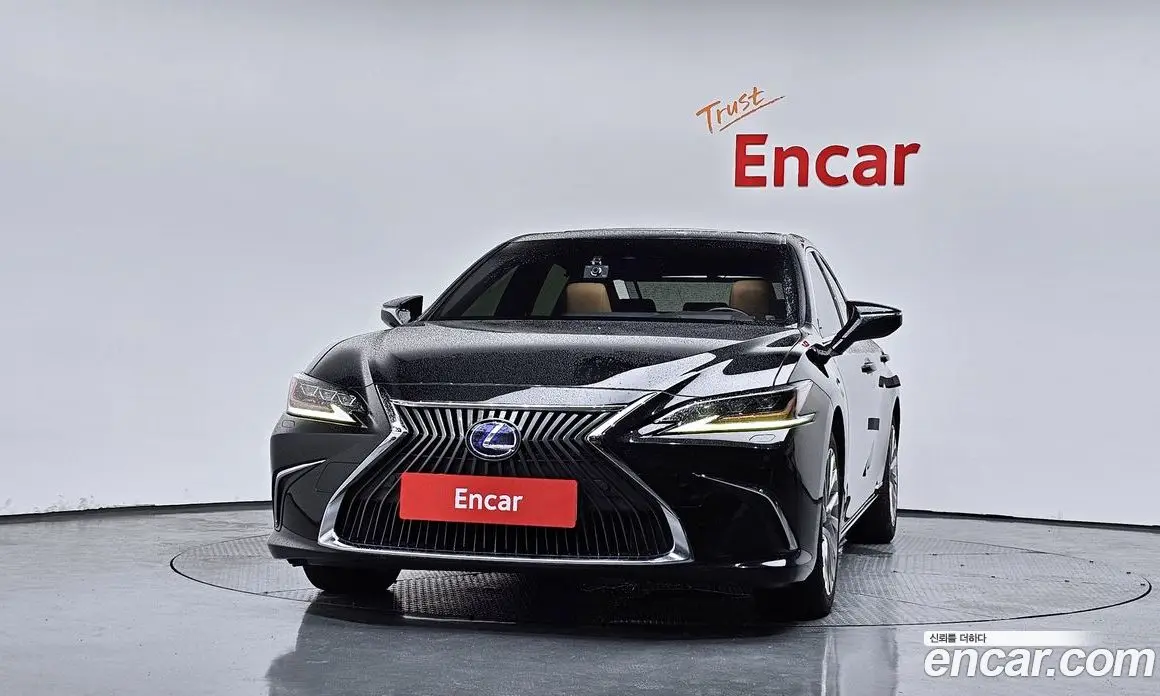 Lexus ES 2021 2.5 автомат (гидро), фото 3