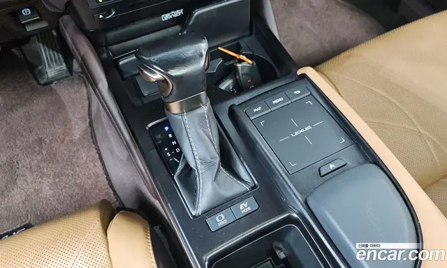 Lexus ES 2021 2.5 автомат (гидро), миниатюра 9