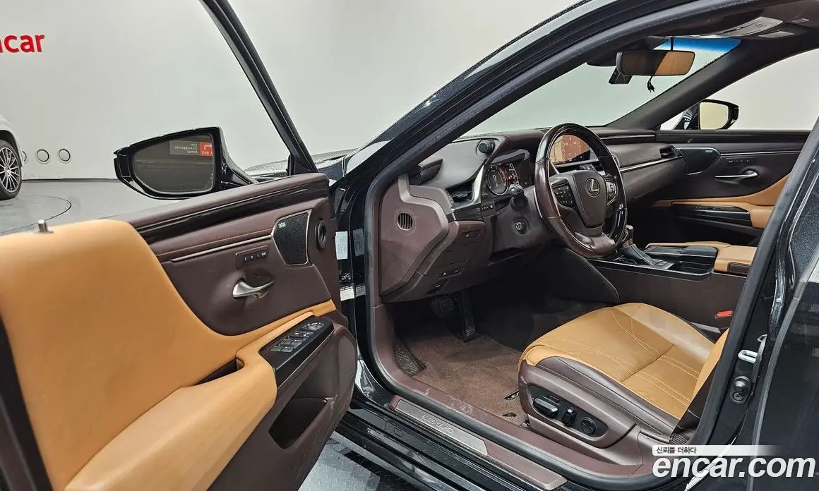 Lexus ES 2021 2.5 автомат (гидро), фото 10