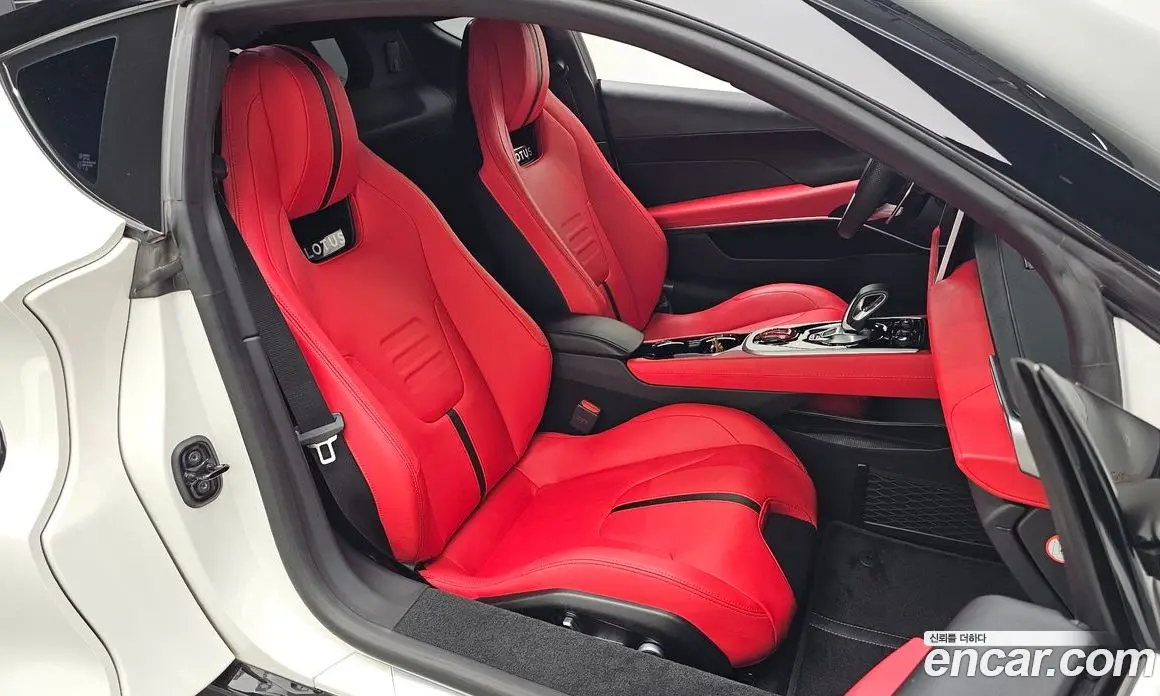 Lotus Emira 2025 2.0 автомат (гидро), фото 15