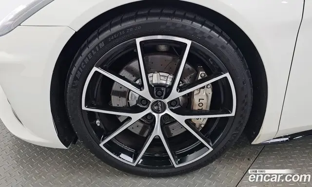 Lotus Emira 2025 2.0 автомат (гидро), миниатюра 4