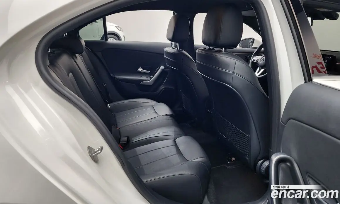 Mercedes-Benz A-Class 2021 2.0 автомат (гидро), фото 17