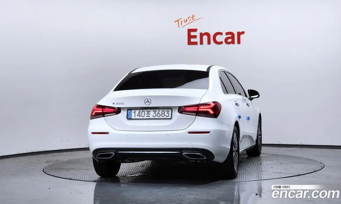 Mercedes-Benz A-Class 2021 2.0 автомат (гидро), фото 4