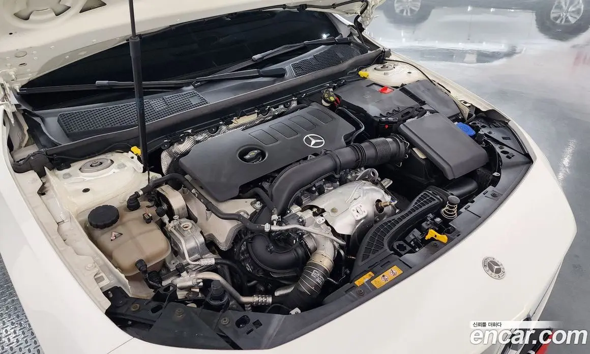 Mercedes-Benz A-Class 2021 2.0 автомат (гидро), фото 6