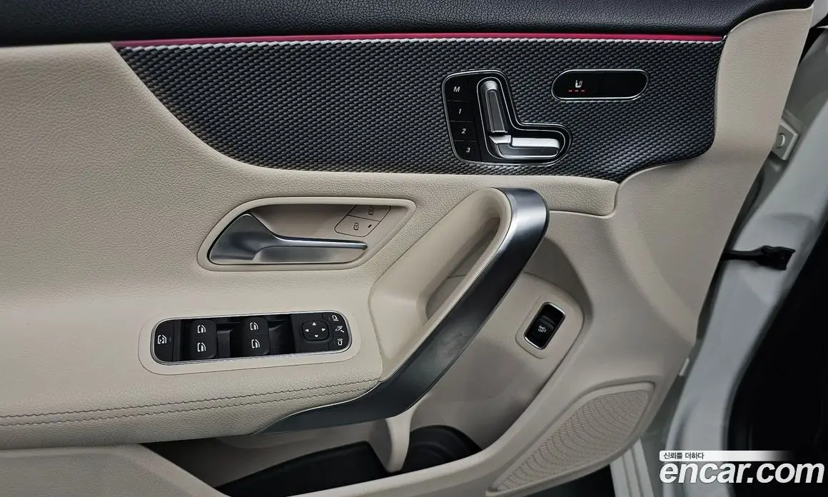 Mercedes-Benz A-Class 2021 2.0 автомат (гидро), фото 23