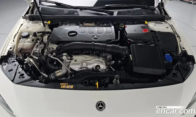 Mercedes-Benz A-Class 2021 2.0 автомат (гидро), миниатюра 5