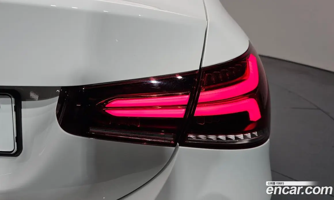 Mercedes-Benz A-Class 2021 2.0 автомат (гидро), фото 8
