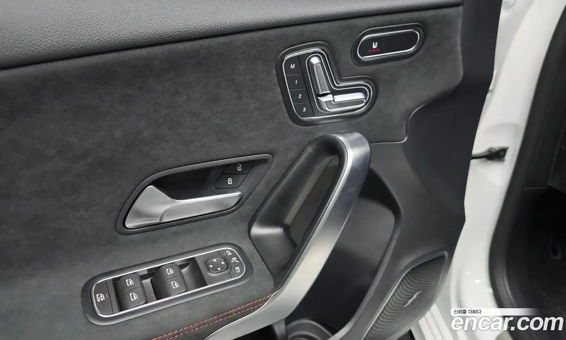 Mercedes-Benz A-Class 2025 2.0 автомат (гидро), фото 20