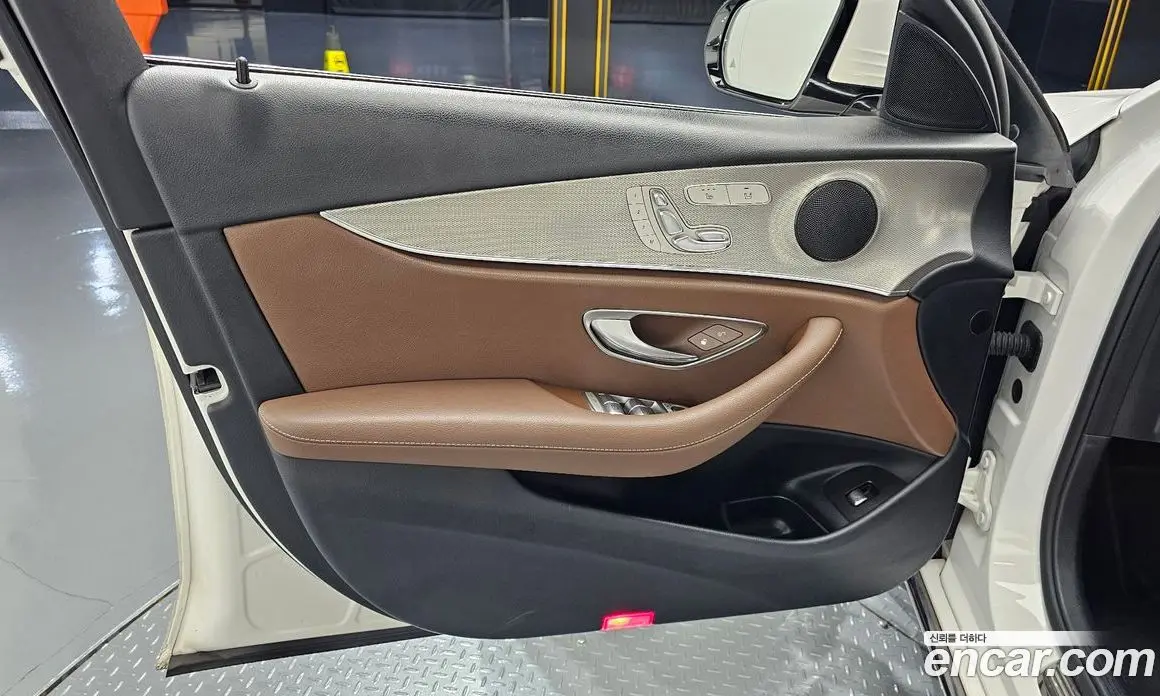 Mercedes-Benz E-Class 2018 2.0 автомат (гидро), фото 14