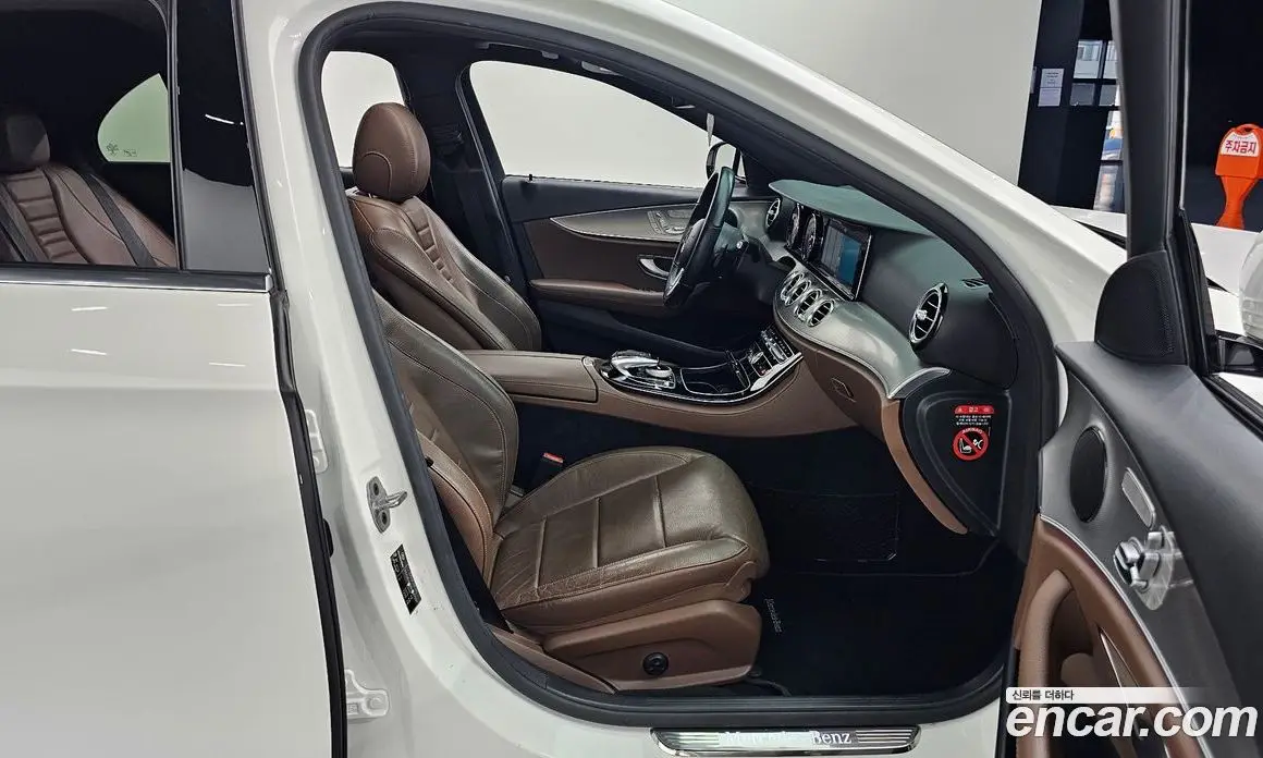 Mercedes-Benz E-Class 2018 2.0 автомат (гидро), фото 17