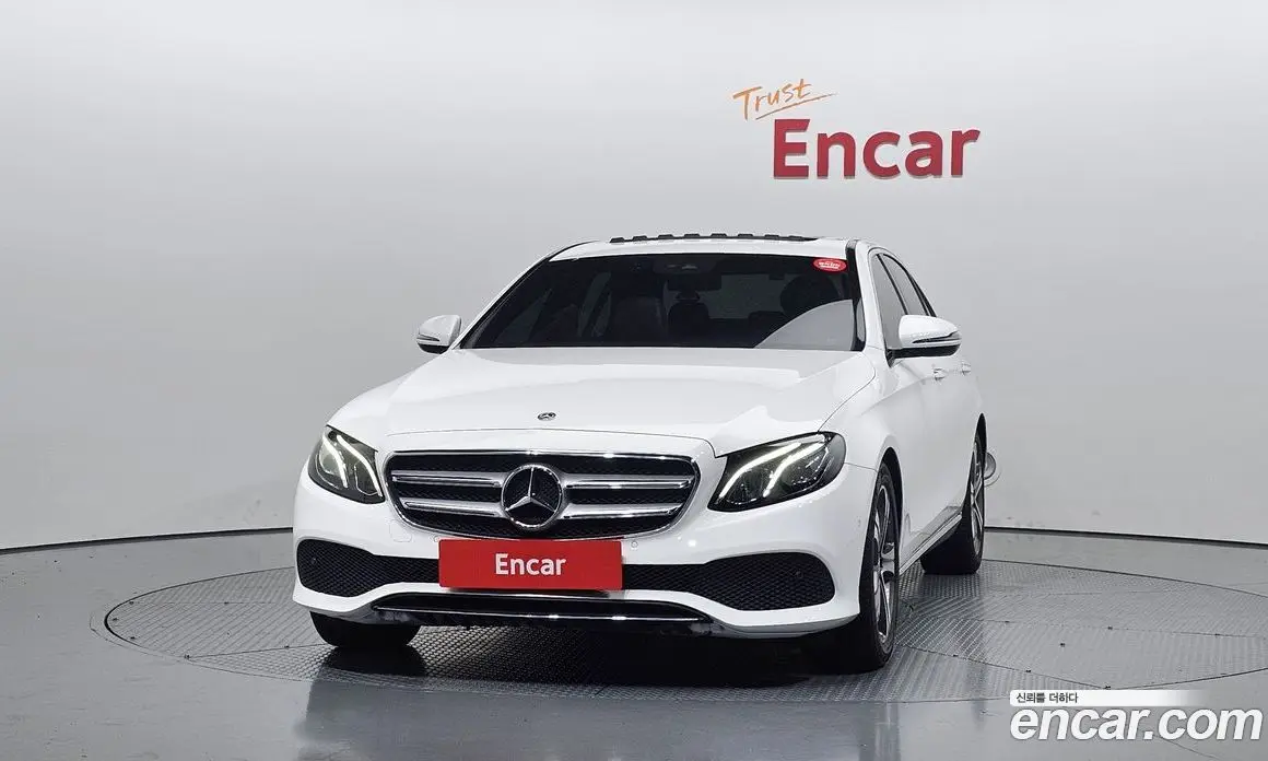 Mercedes-Benz E-Class 2018 2.0 автомат (гидро), фото 3