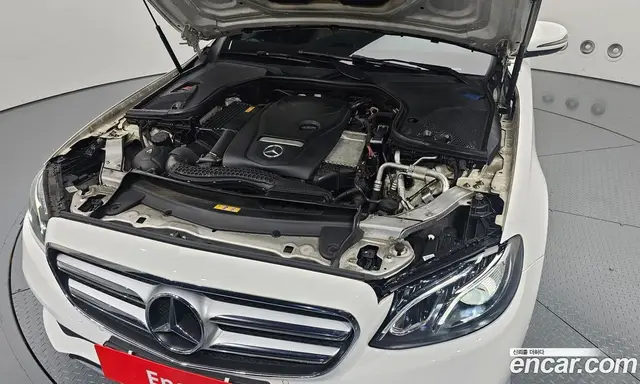 Mercedes-Benz E-Class 2018 2.0 автомат (гидро), миниатюра 6