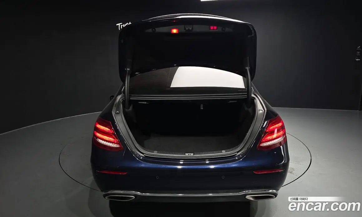 Mercedes-Benz E-Class 2019 2.0 автомат (гидро), фото 20