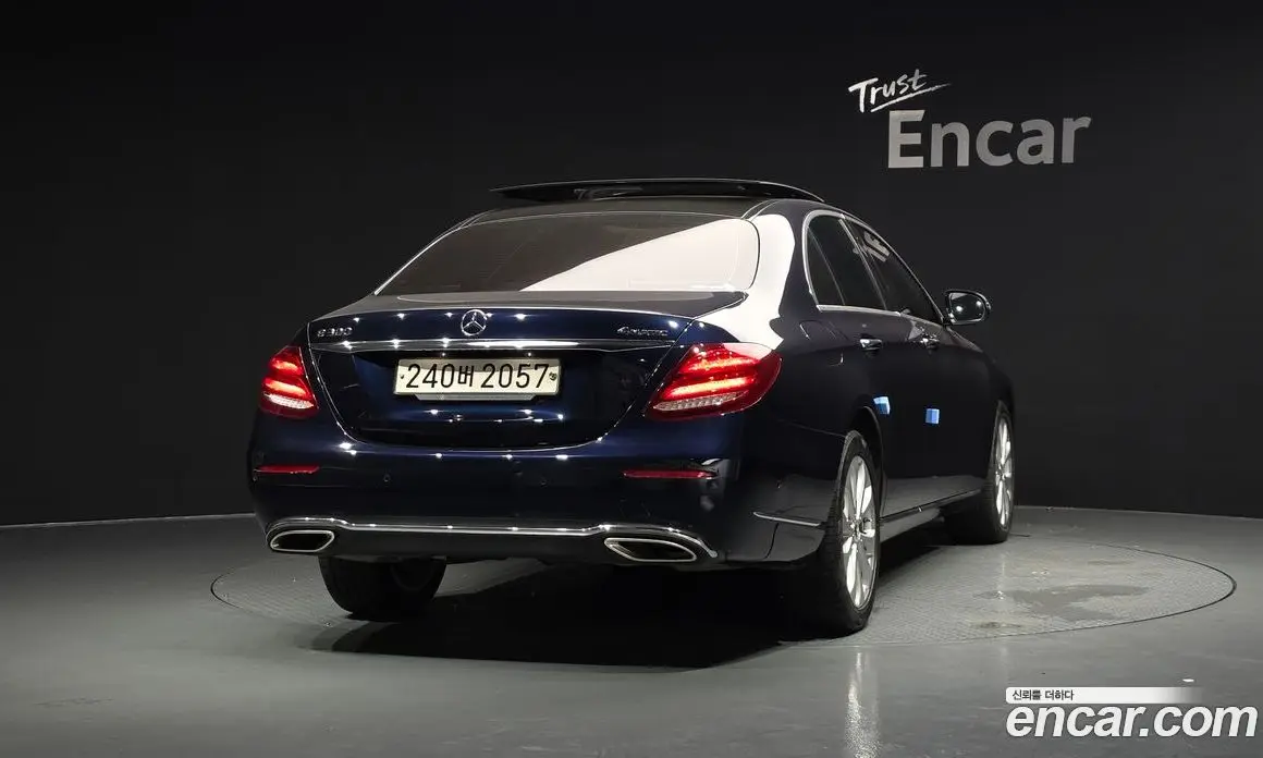 Mercedes-Benz E-Class 2019 2.0 автомат (гидро), фото 4