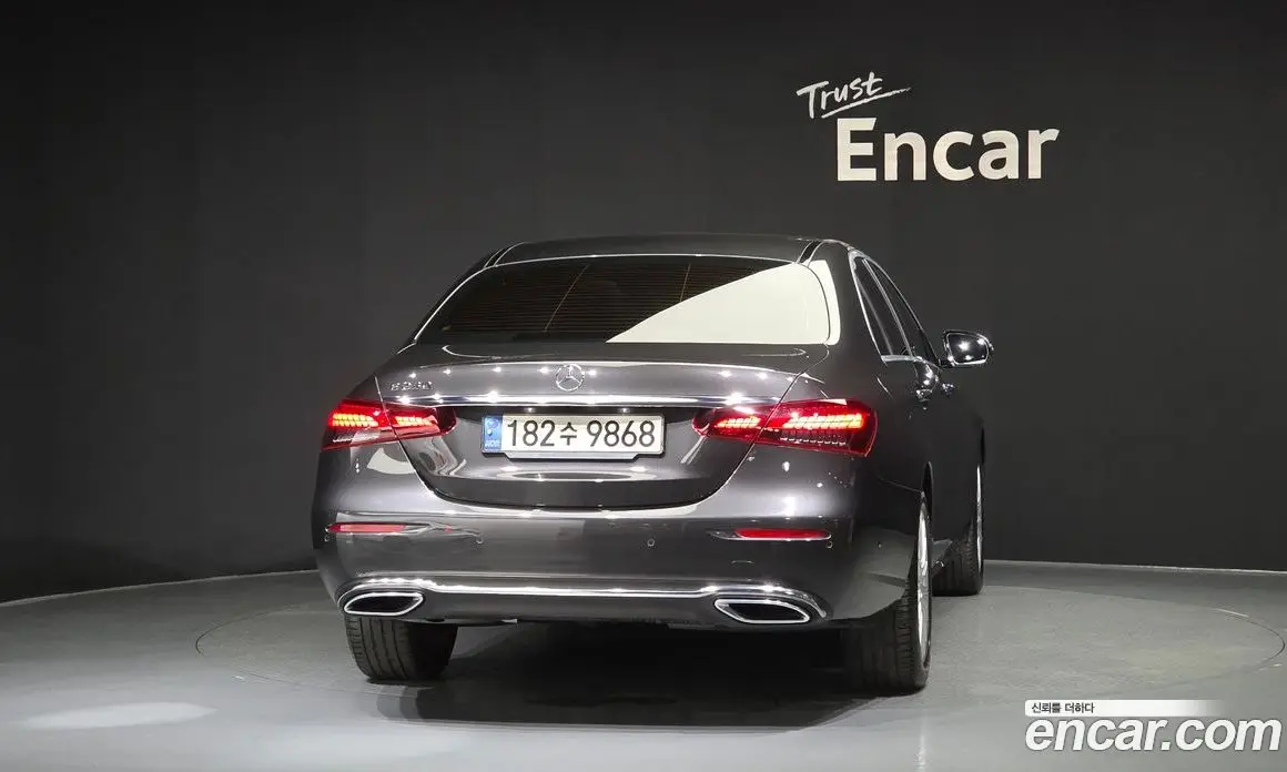 Mercedes-Benz E-Class 2021 2.0 автомат (гидро), фото 4