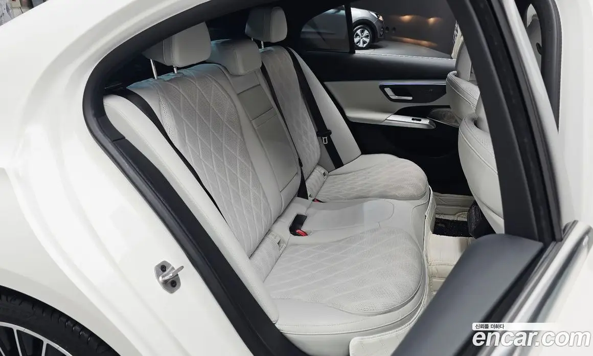 Mercedes-Benz E-Class 2025 3.0 автомат (гидро), фото 17
