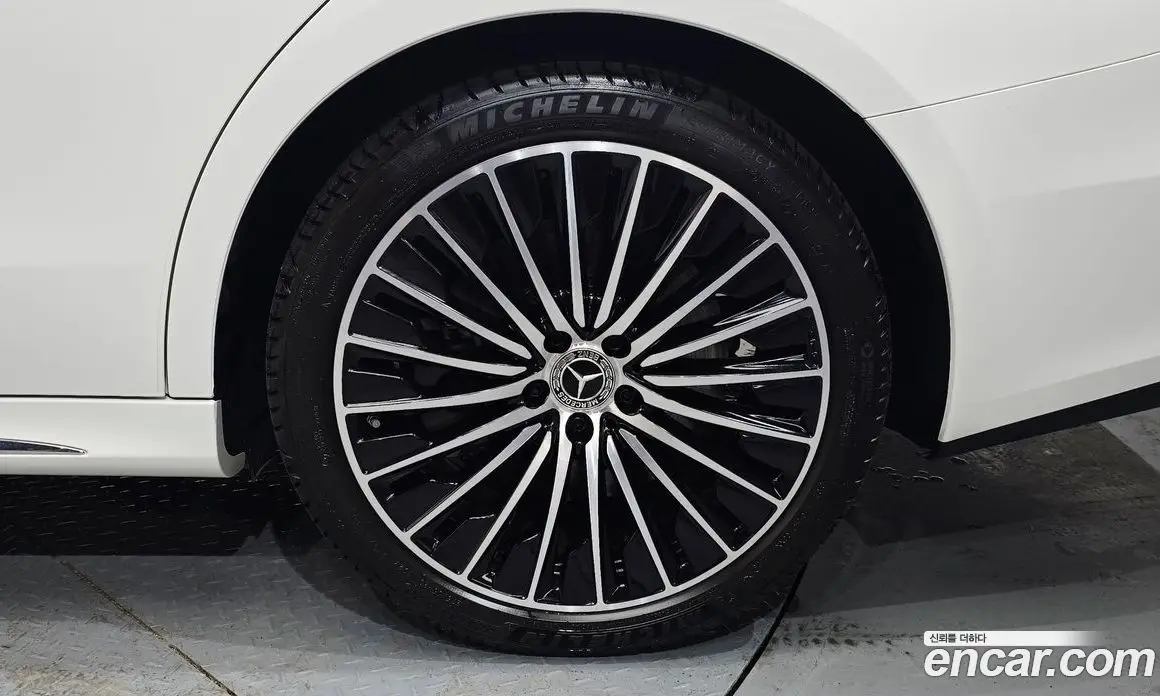 Mercedes-Benz E-Class 2025 3.0 автомат (гидро), фото 7