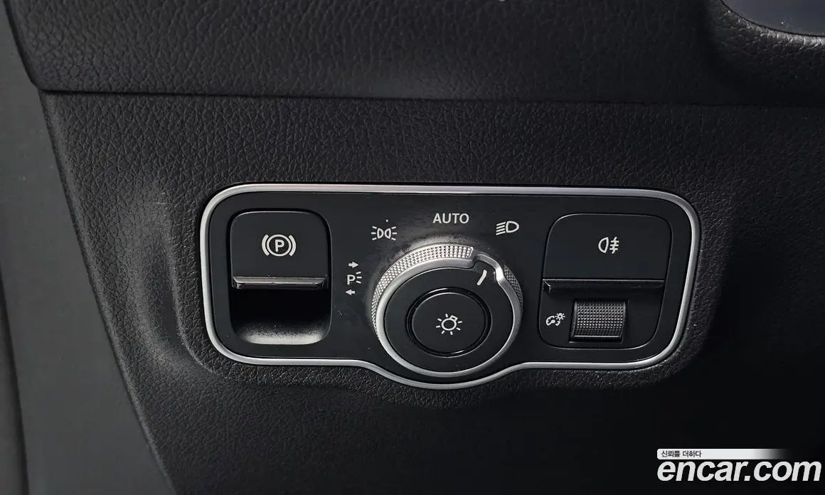 Mercedes-Benz EQB 2023 0.2 автомат (гидро), фото 28