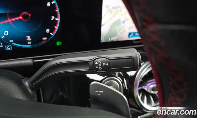 Mercedes-Benz GLA-Class 2020 2.0 автомат (гидро), миниатюра 11