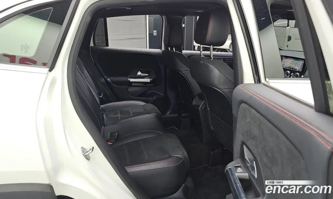 Mercedes-Benz GLA-Class 2020 2.0 автомат (гидро), фото 17