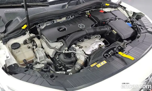 Mercedes-Benz GLA-Class 2020 2.0 автомат (гидро), миниатюра 5