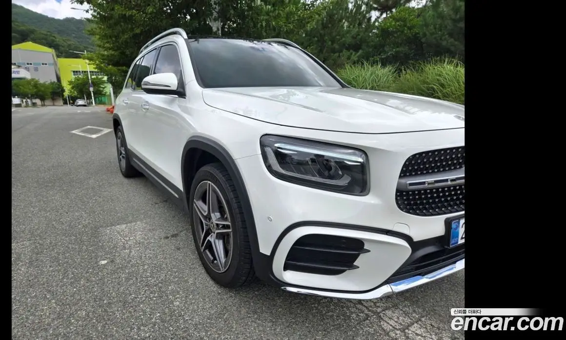 Mercedes-Benz GLB-Class 2024 2.0 автомат (гидро), фото 3