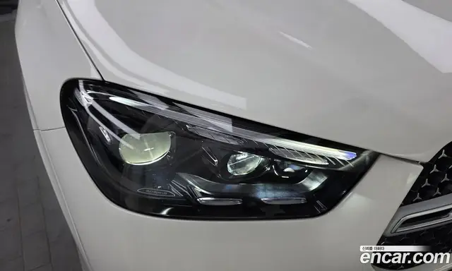 Mercedes-Benz GLE-Class 2025 3.0 автомат (гидро), миниатюра 8