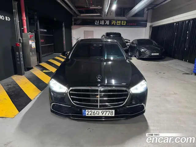 Mercedes-Benz S-Class 2021 4.0 автомат (гидро), миниатюра 1