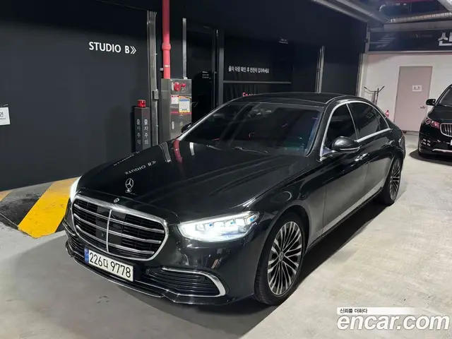Mercedes-Benz S-Class 2021 4.0 автомат (гидро), миниатюра 2