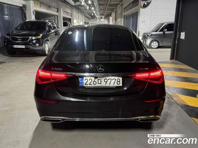 Mercedes-Benz S-Class 2021 4.0 автомат (гидро), миниатюра 3