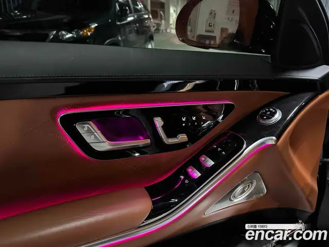 Mercedes-Benz S-Class 2021 4.0 автомат (гидро), миниатюра 9