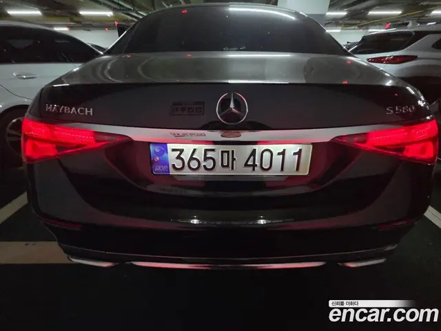 Mercedes-Benz S-Class 2023 4.0 автомат (гидро), миниатюра 2